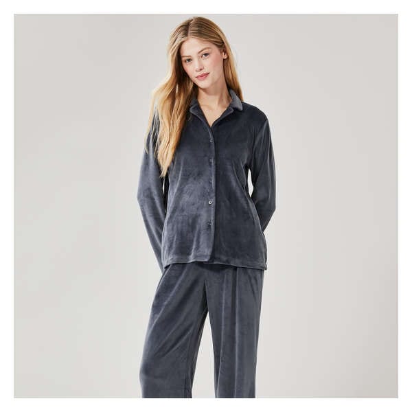 Cozy Holiday PJs for the Whole Family Festive Sleepwear for All